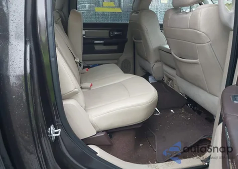 2017 Ram 1500 Laramie 4X2 5'7 Box z USA, uszkodzony, nr VIN 1C6RR6NM5HS576900